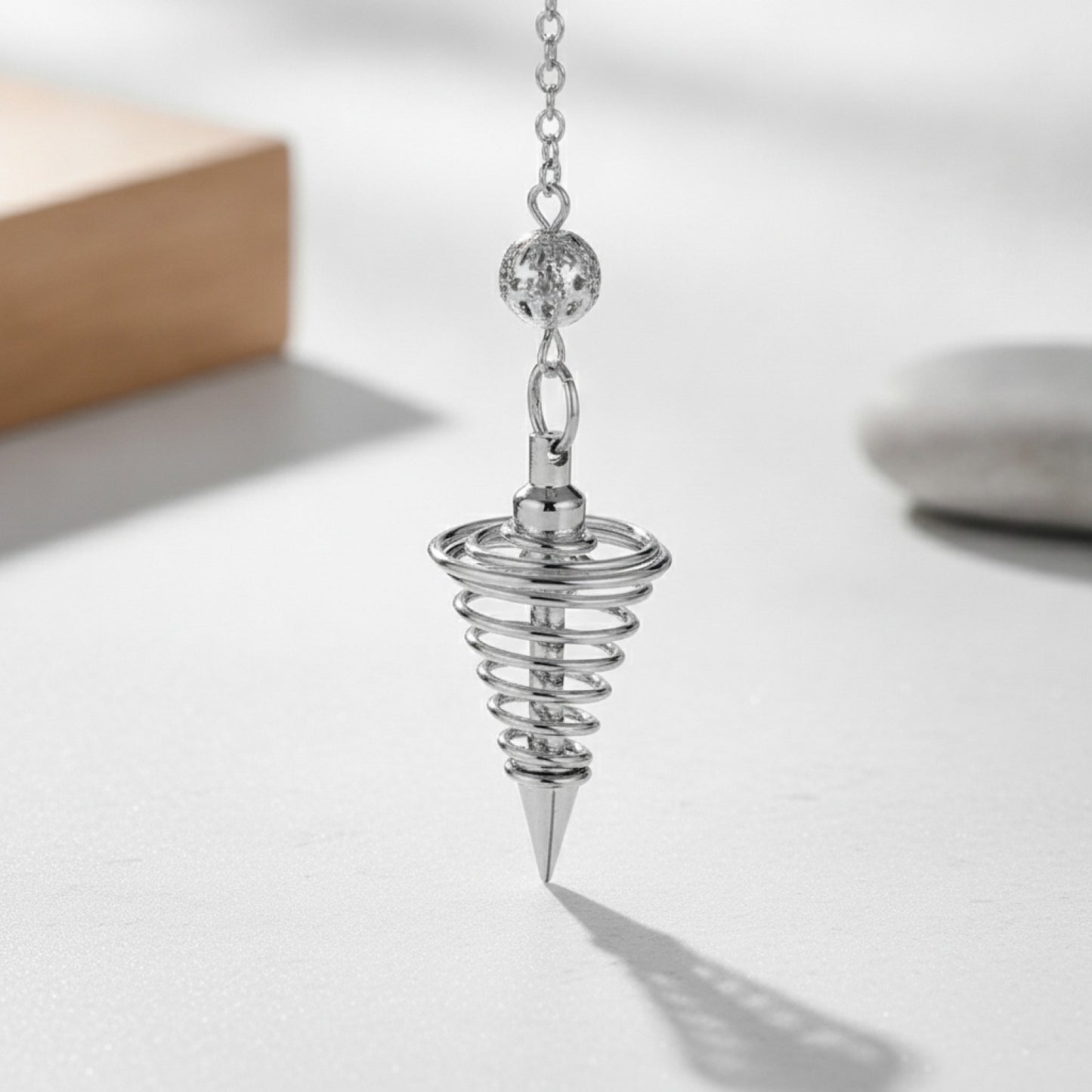 Pendule Spirituel en Cuivre Argenté pour Radiesthésie et Méditation - Haute Précision