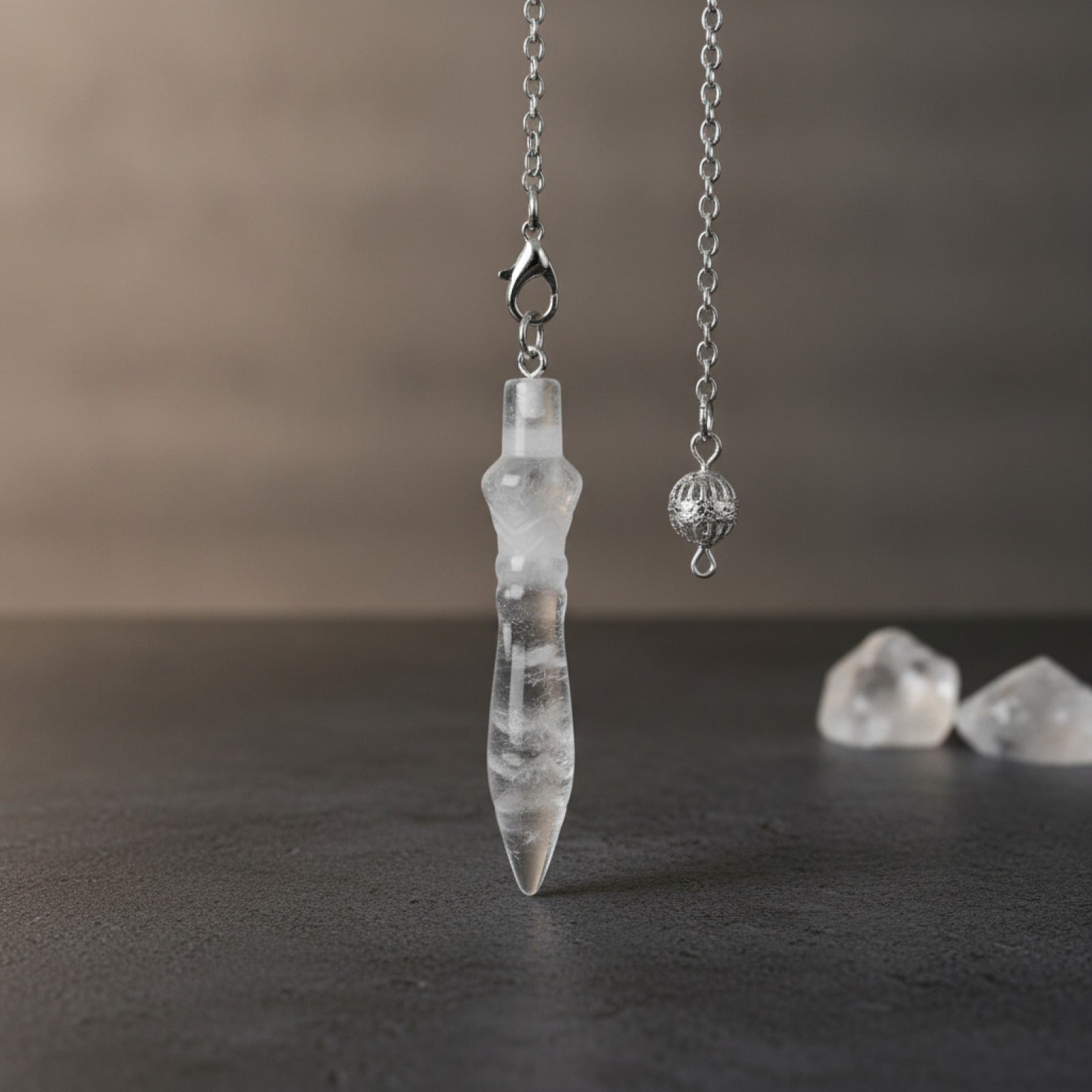 Pendule Divinatoire Cône Égyptien en Quartz Clair - Pierre Naturelle pour Radiesthésie et Reiki
