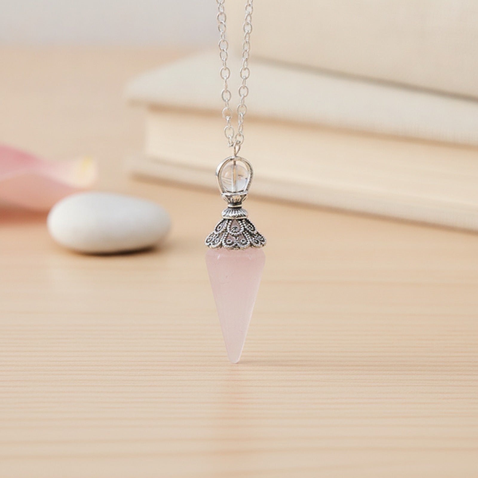 Pendule Reiki Quartz Rose Naturel - Cône Hexagonal pour Bijoux & Collier