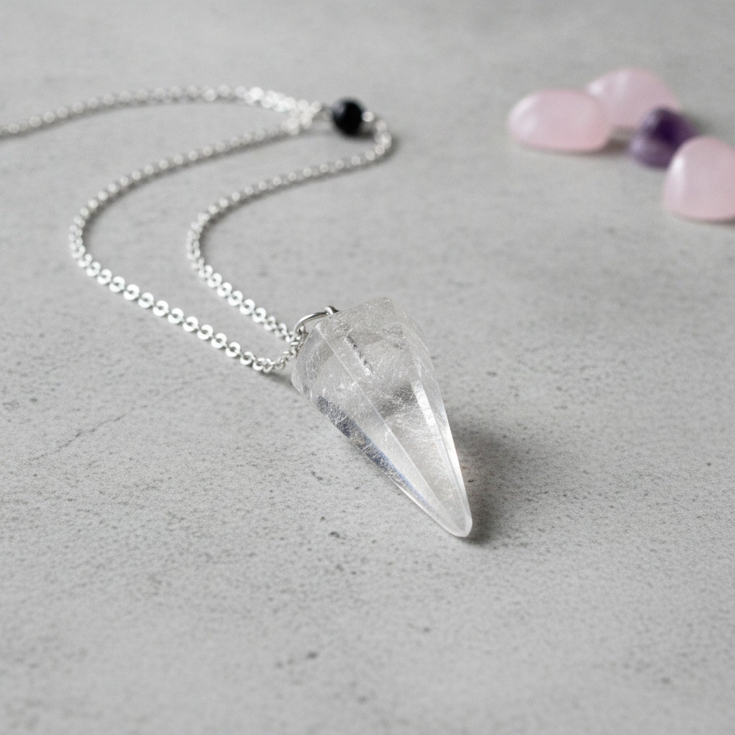 Pendentif Pyramide Hexagonale en Cristal de Quartz Naturel - Pierre de Guérison et Divination