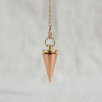 Pendule de Radiesthésie Conique en Cuivre et Laiton - Outil Divinatoire et Spirituel
