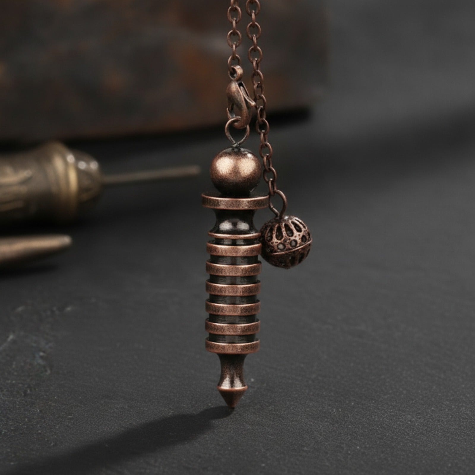 Pendule de Radiesthésie en Métal Bronze & Cuivre pour Reiki et Divination