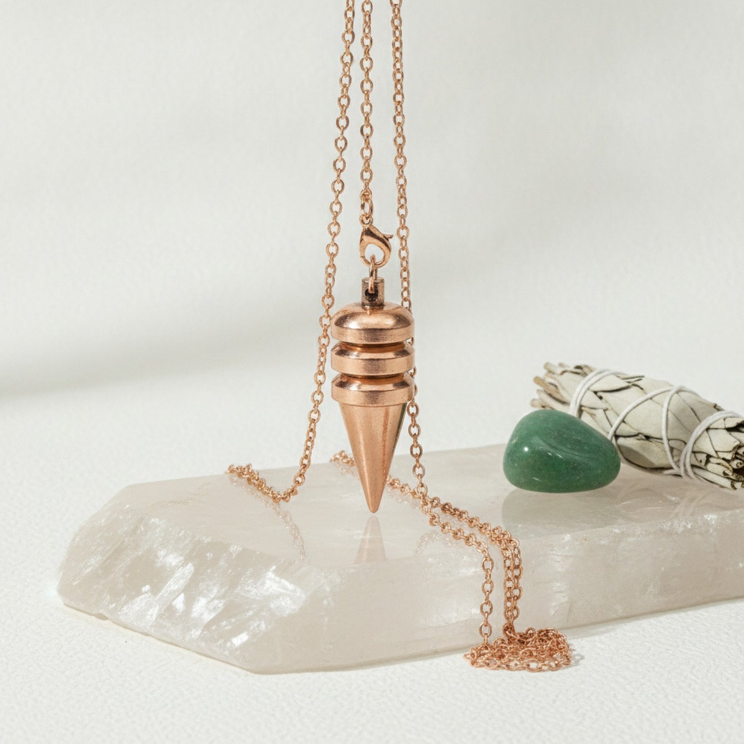 Pendule de Radiesthésie Conique en Cuivre et Laiton - Outil Divinatoire et Spirituel