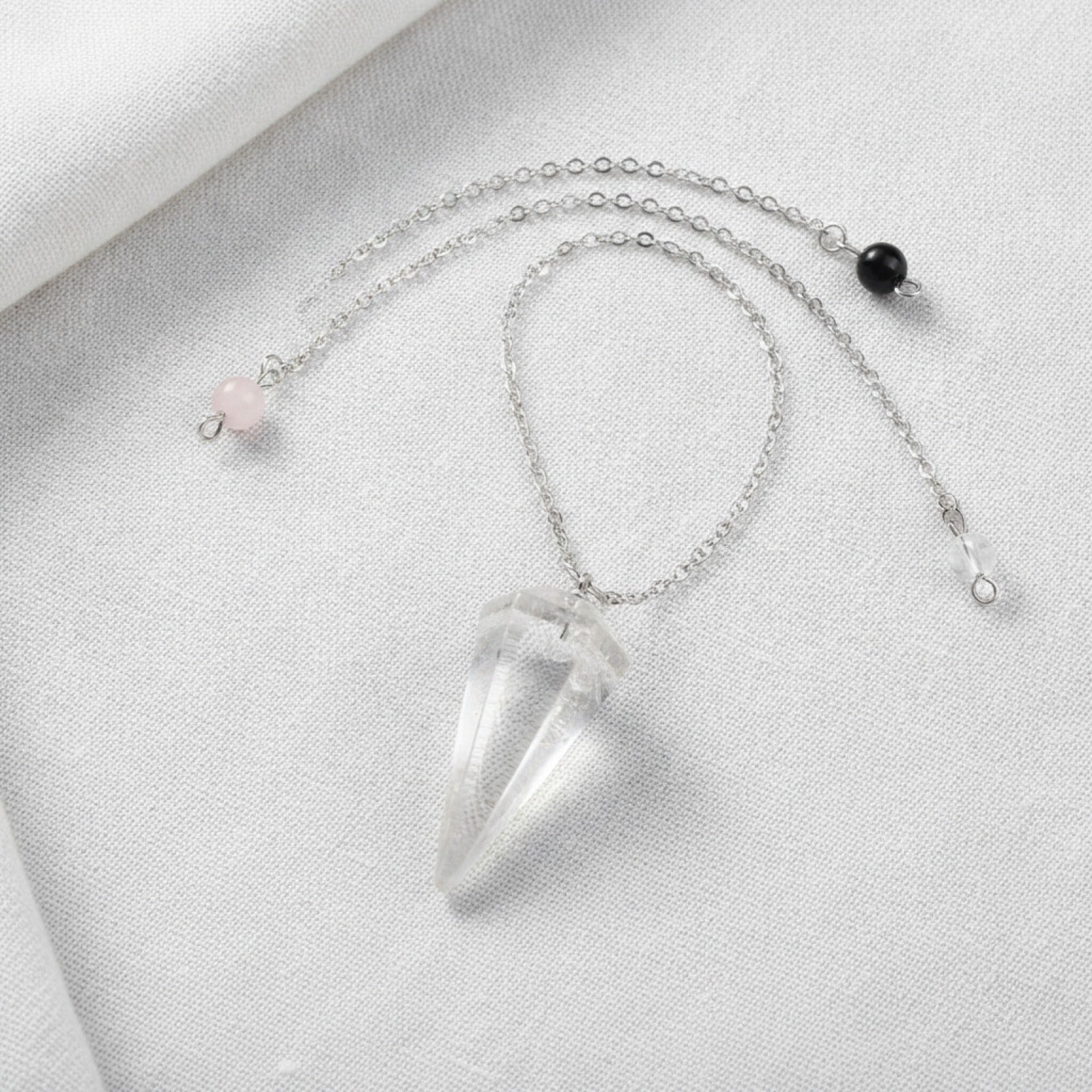 Pendentif Pyramide Hexagonale en Cristal de Quartz Naturel - Pierre de Guérison et Divination