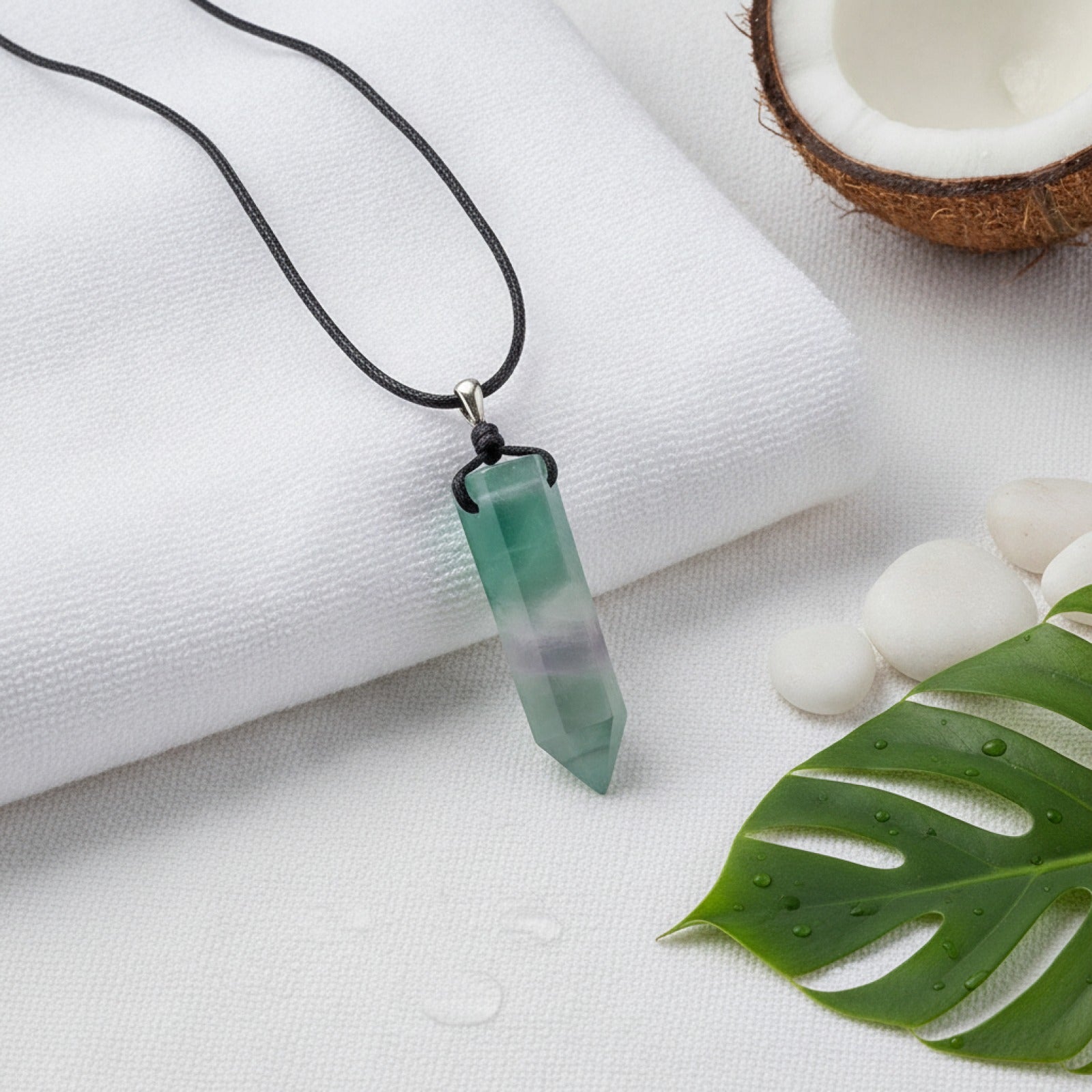 Collier Pendentif Fluorite Naturelle Hexagonale - Amulette Géométrique