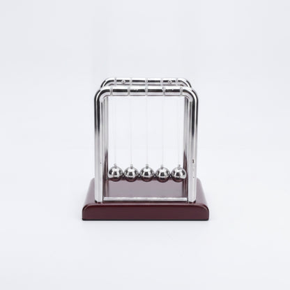 Pendule de Newton Décoratif : Relaxation et Élégance Scientifique pour votre Intérieur