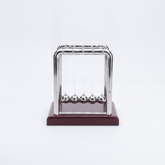 Pendule de Newton Décoratif : Relaxation et Élégance Scientifique pour votre Intérieur
