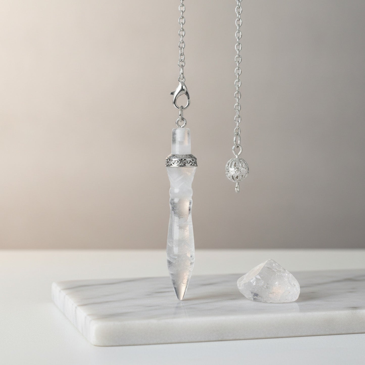 Pendule Divinatoire Cône Égyptien en Quartz Clair - Pierre Naturelle pour Radiesthésie et Reiki